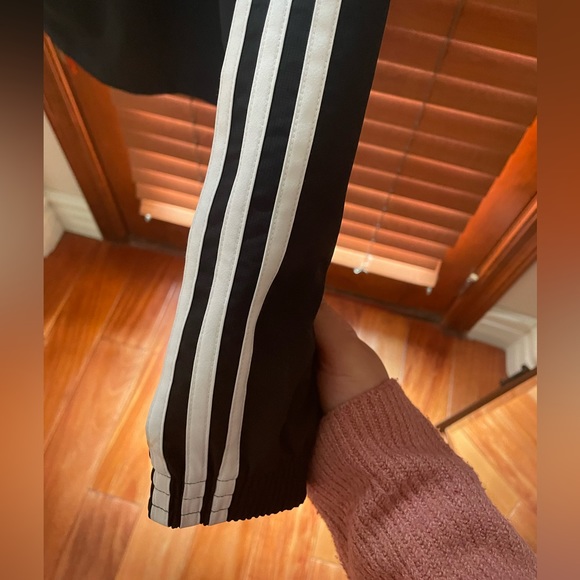 Adidas jogging jacket - MENS M - Picture 5 of 5